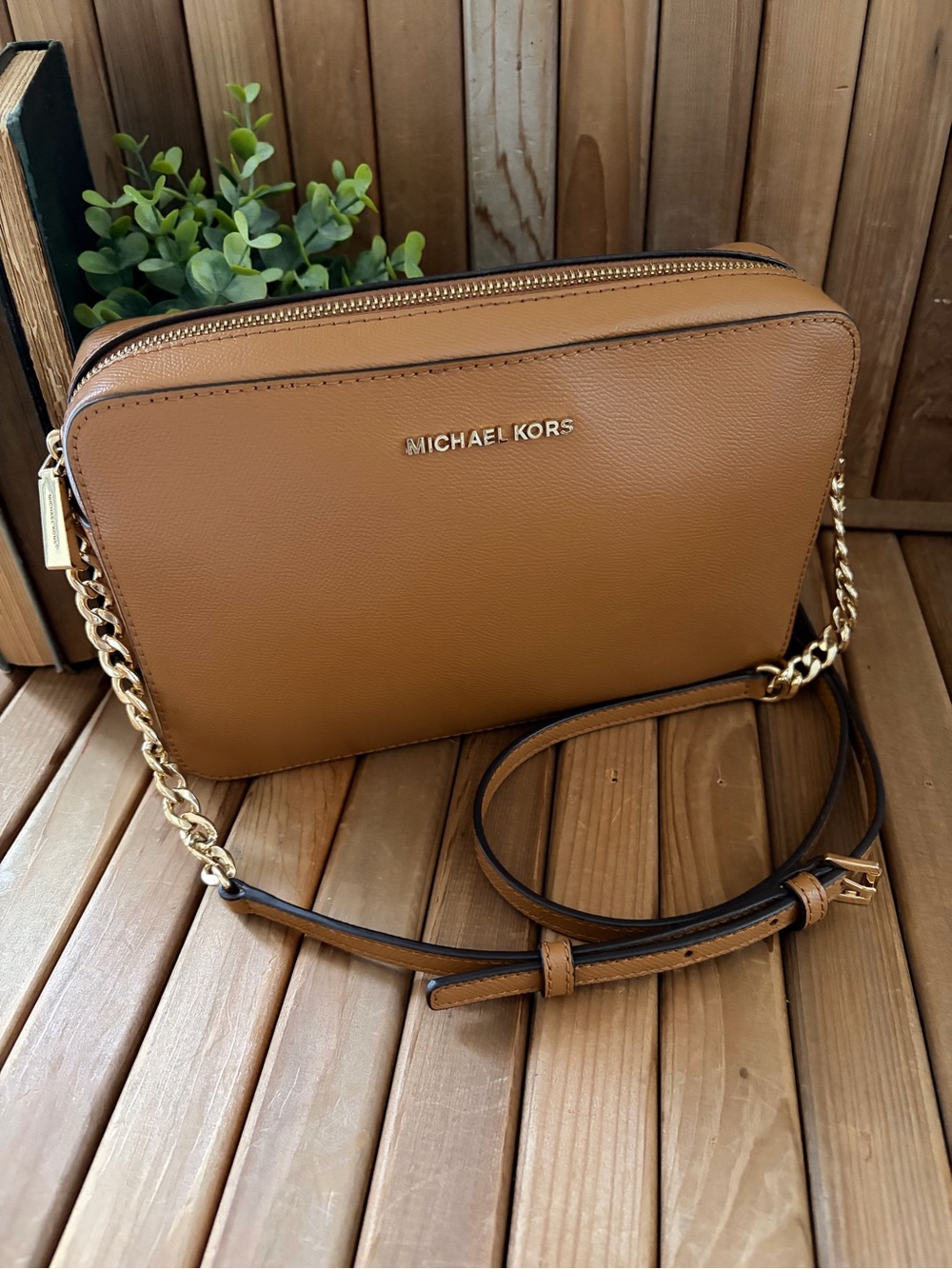 Michael Kors Large Jet Set East West Crossbody